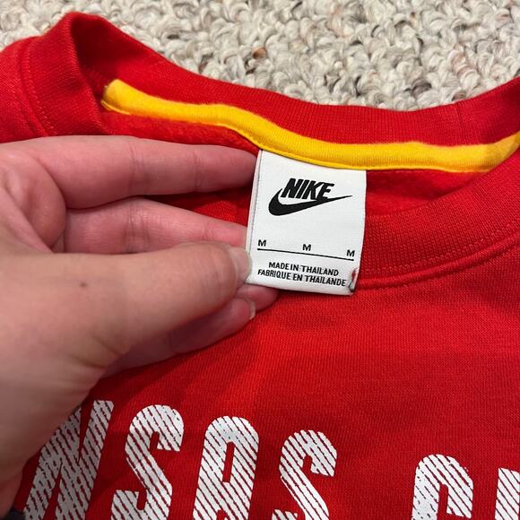 Nike Kansas City Chiefs Crew Neck Sweatshirt Sz M Men's NFL Football - Picture 2 of 7